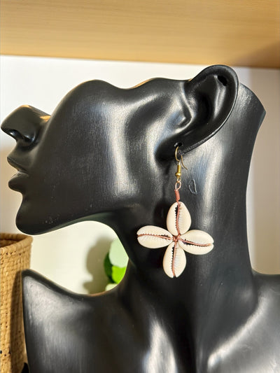 Kuma Flow Cowrie Shell Earrings – Handmade in Mali from Natural Cowries