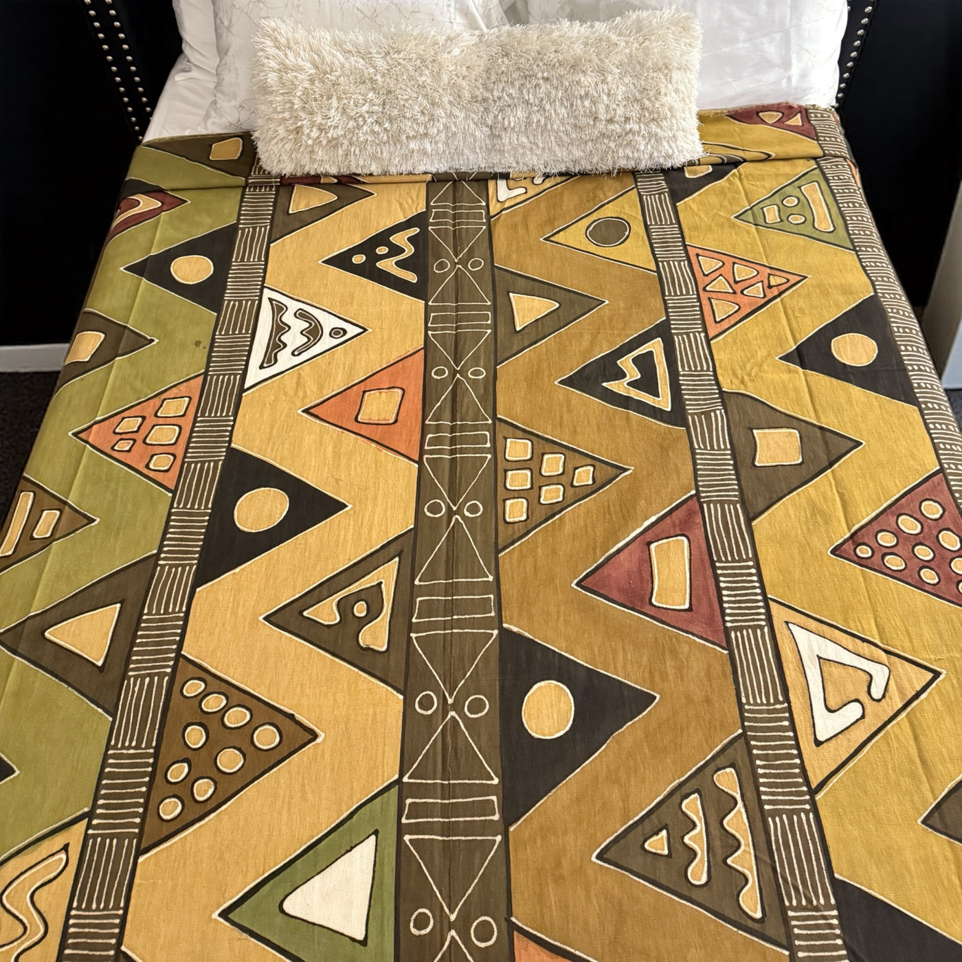 Sahara Gold Mudcloth Blanket – 120” x 93”