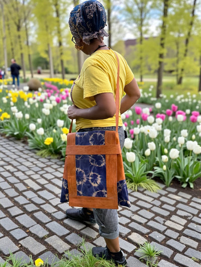Desert Horizon Leather Shoulder Bag – Handmade in Mali (17x16)