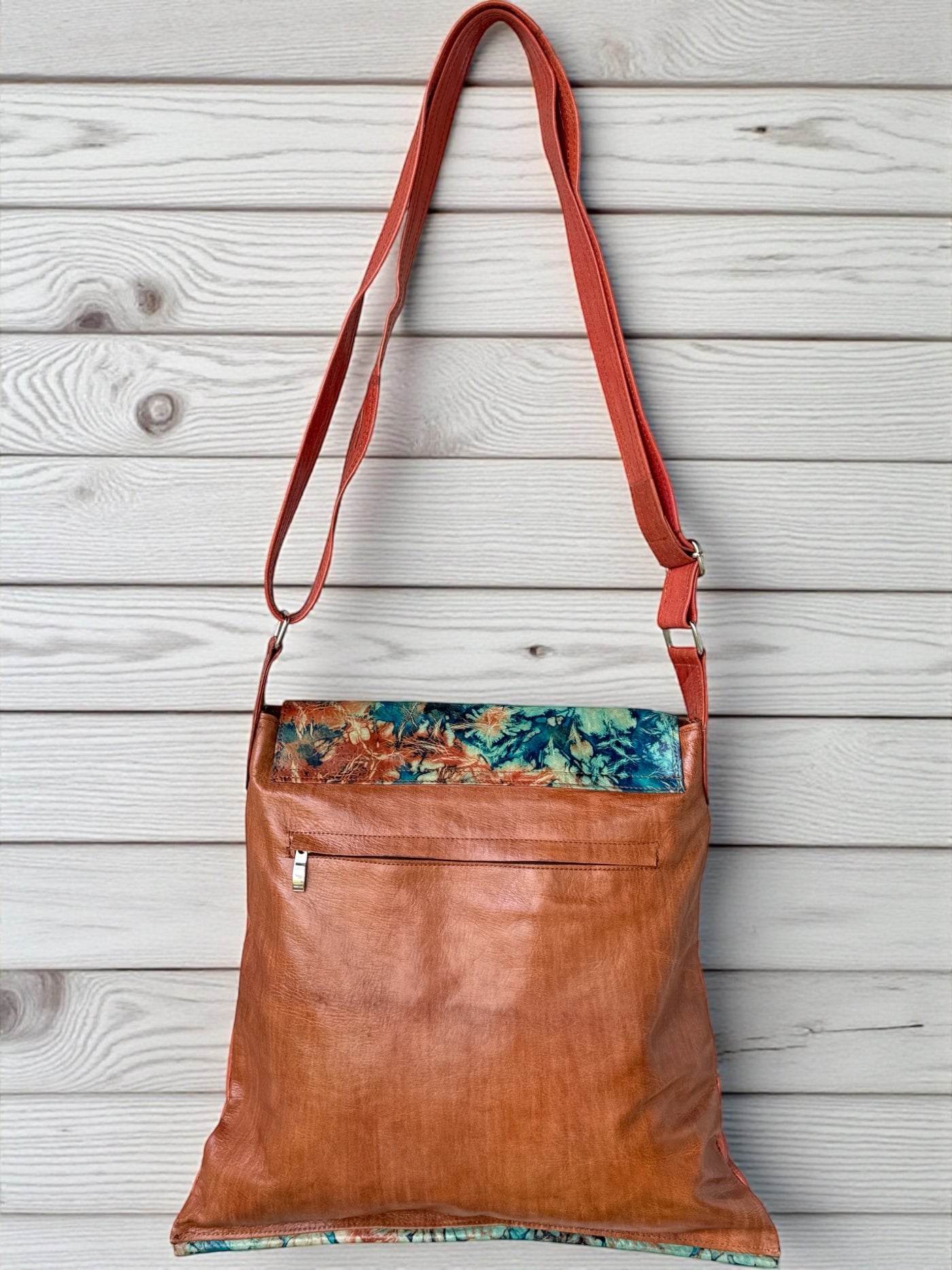 Koro Sunset Crossbody Bag – Handcrafted Leather Art from Mali (17x16 inch)