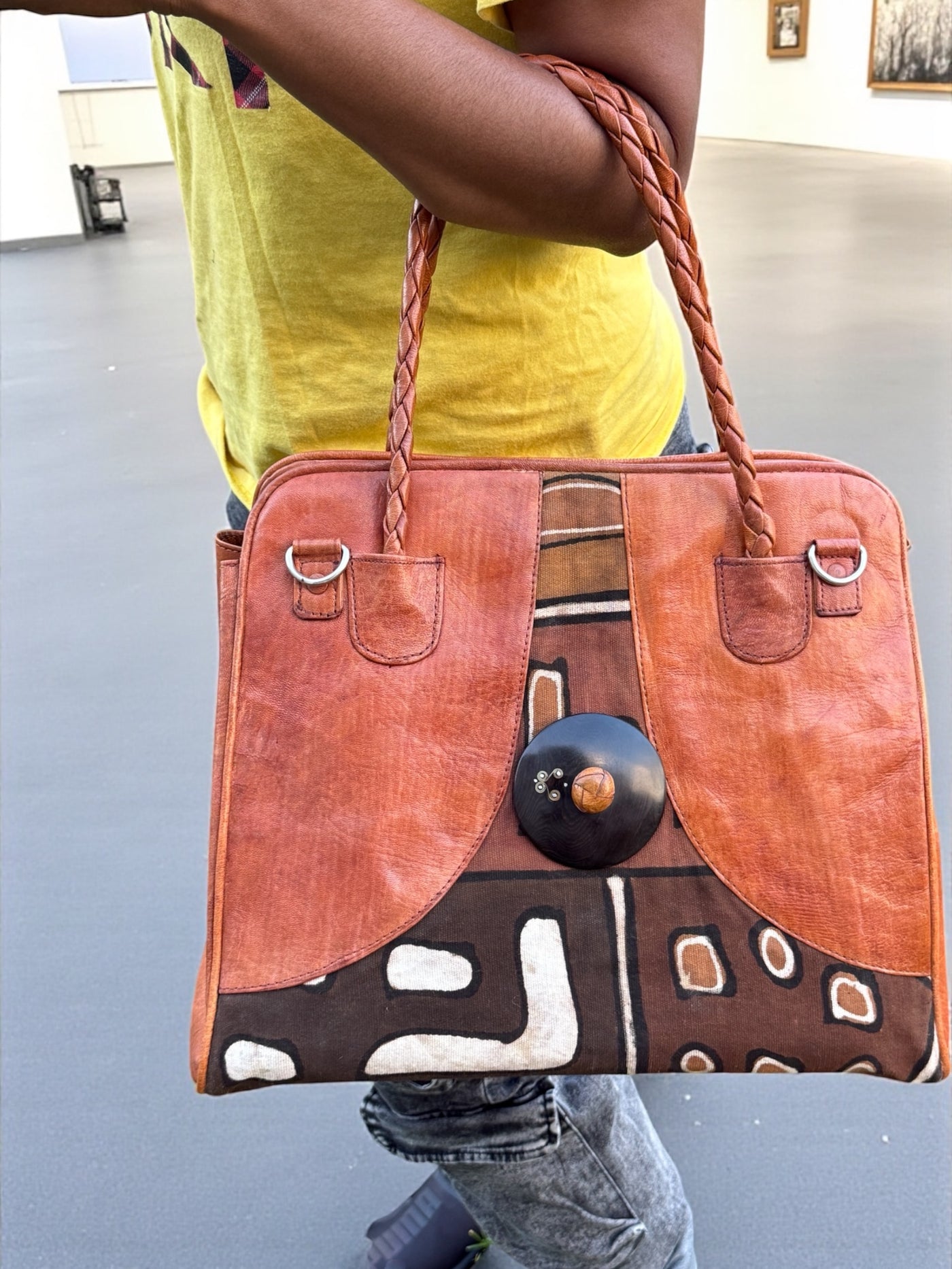 Sahara Muse Leather Tote – Handmade in Mali with Mudcloth & Ebony Wood Accent (13.5x14x7)