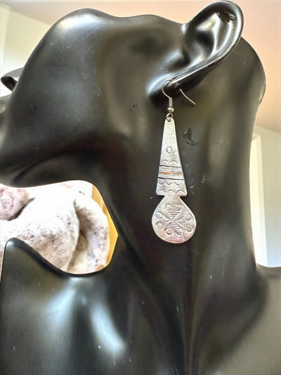 Camel Footprint Tuareg Earrings – Lightweight Aluminum Tribal Design