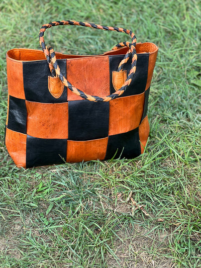 Tribal Essence: Handcrafted Mali Leather Bag (Wholesale)