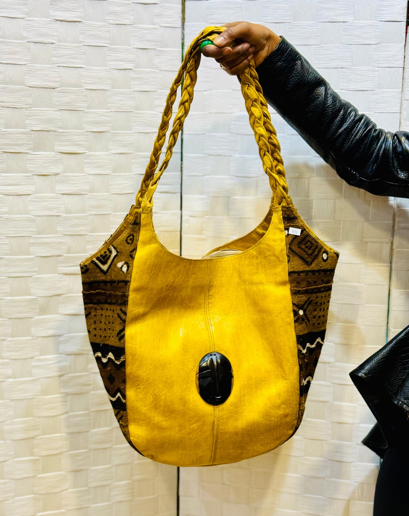 Tribal Essence: Handcrafted Mali Leather Bag (Wholesale)