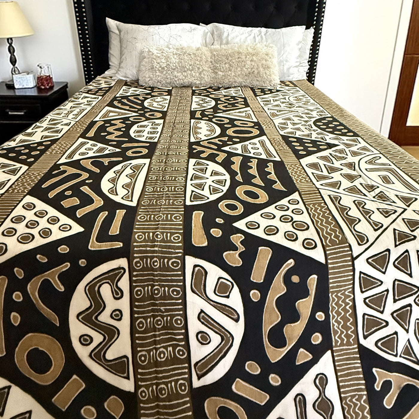 Nomad Dunes Mudcloth Blanket – 120” x 93”