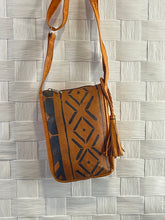 Load image into Gallery viewer, Handmade Leather Crossbody Bag for Phone and Small Accessories - Mali Craftsmanship
