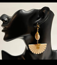 Load image into Gallery viewer, Malkia (Queen) Earrings - Embody regal elegance.
