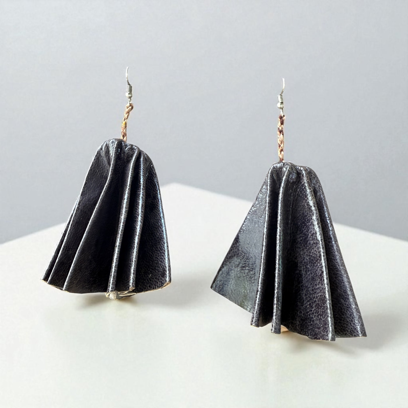 Handmade Leather Fan Earrings – Authentic Craft from Burkina Faso