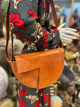 Load image into Gallery viewer, Handmade Leather Crossbody Bag - Minimalist Design
