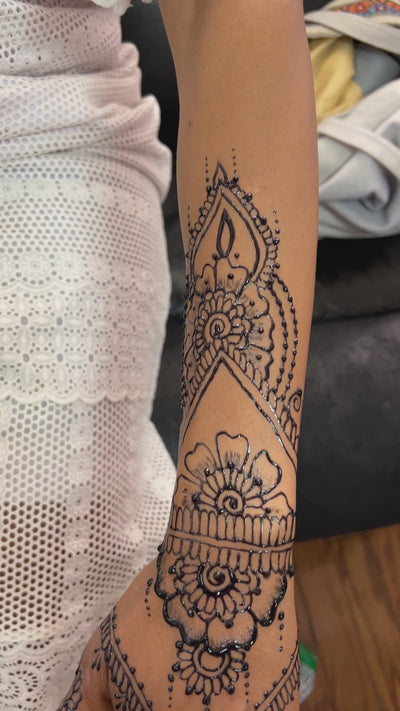 Henna Paste and Cone