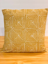 Load image into Gallery viewer, Segou Square Organic Coton Pillow CaseSARAMANI HOUSE 
