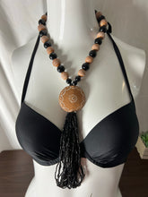 Load image into Gallery viewer, Handmade Woman’s Necklaces
