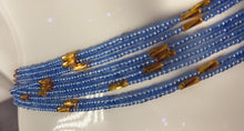 Charger l&#39;image dans la galerie, Blue Gold Single Strand Tie-On Waistbeads
